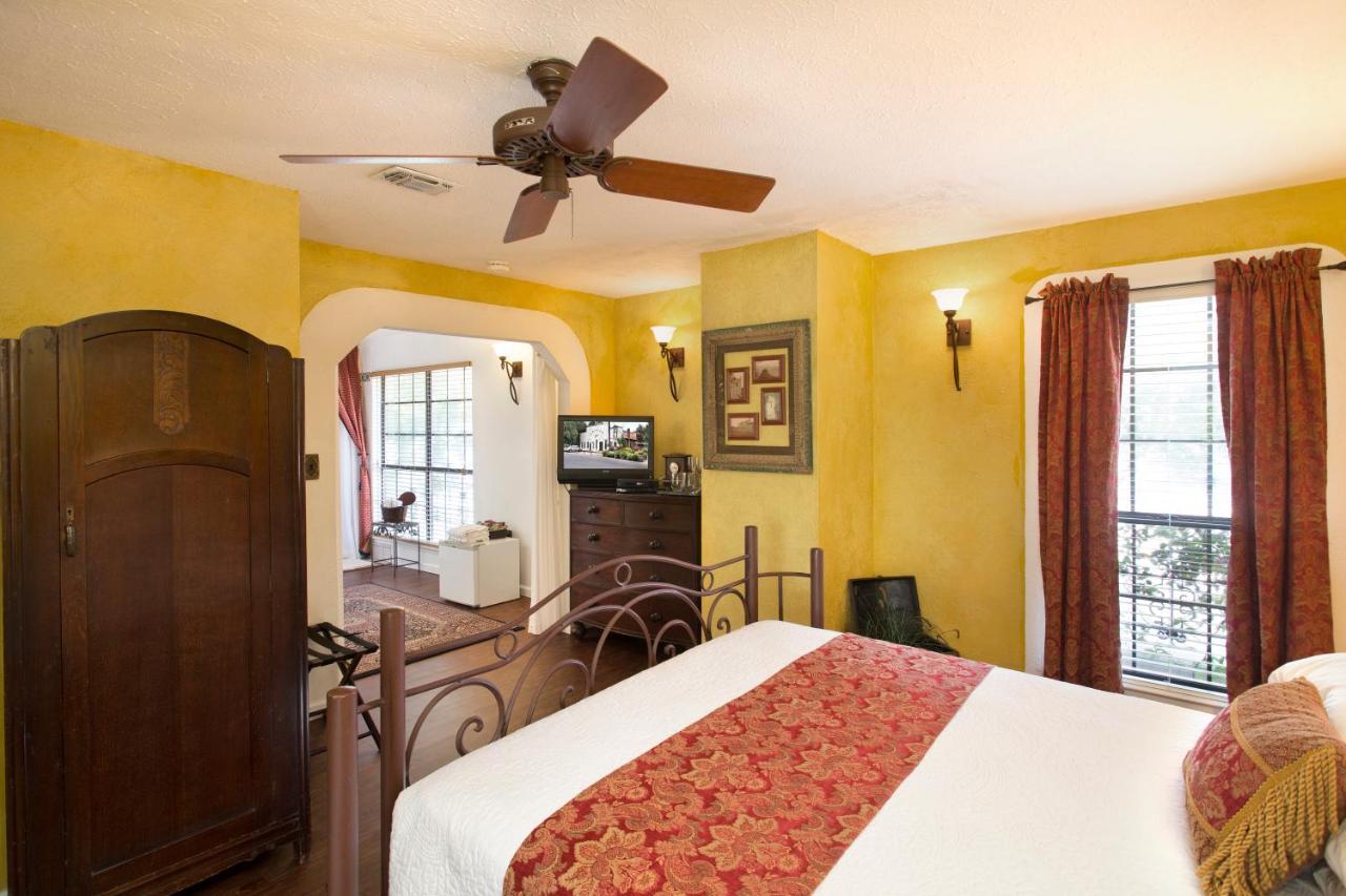 Lakehouse Bed And Breakfast Canyon Lake Dış mekan fotoğraf